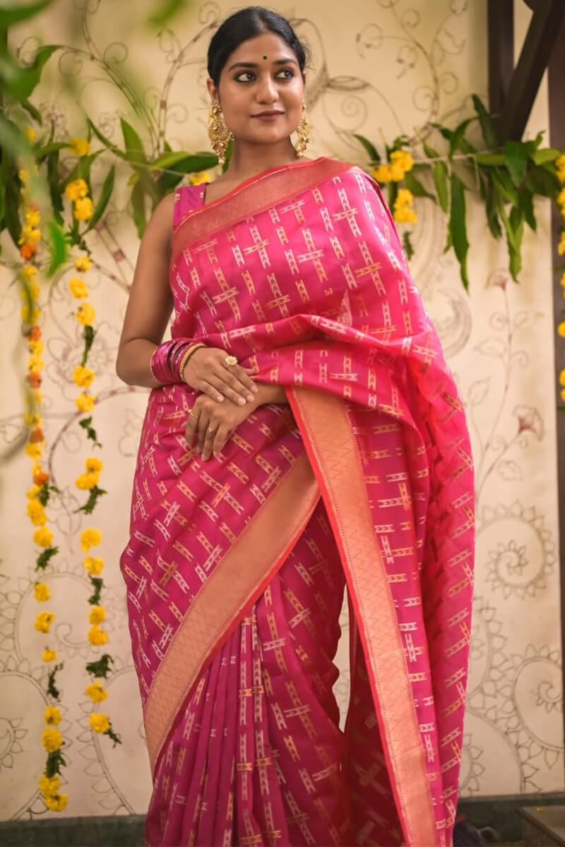 Artistic Dark Pink Soft Silk Saree With Refreshing Blouse Piece - Surats Fabric
