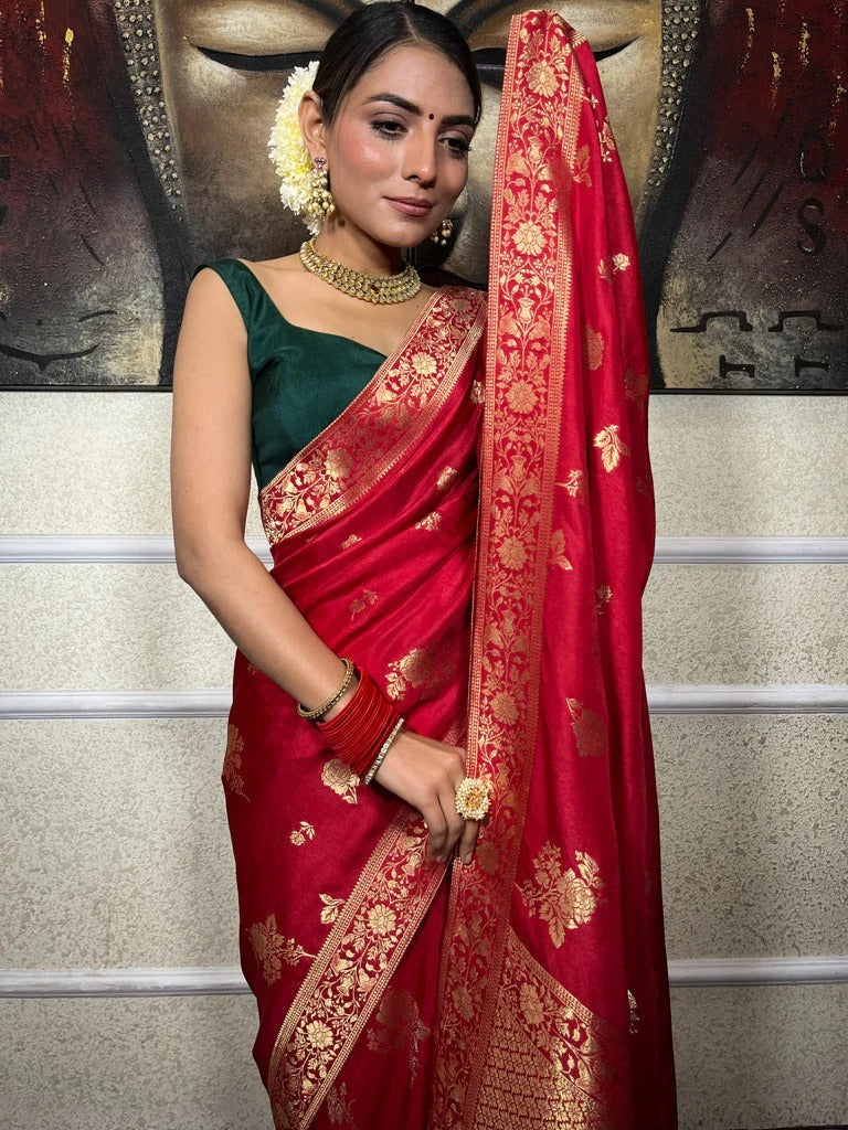 Bewitching Red Soft Silk Saree With Conflate Blouse Piece - Surats Fabric
