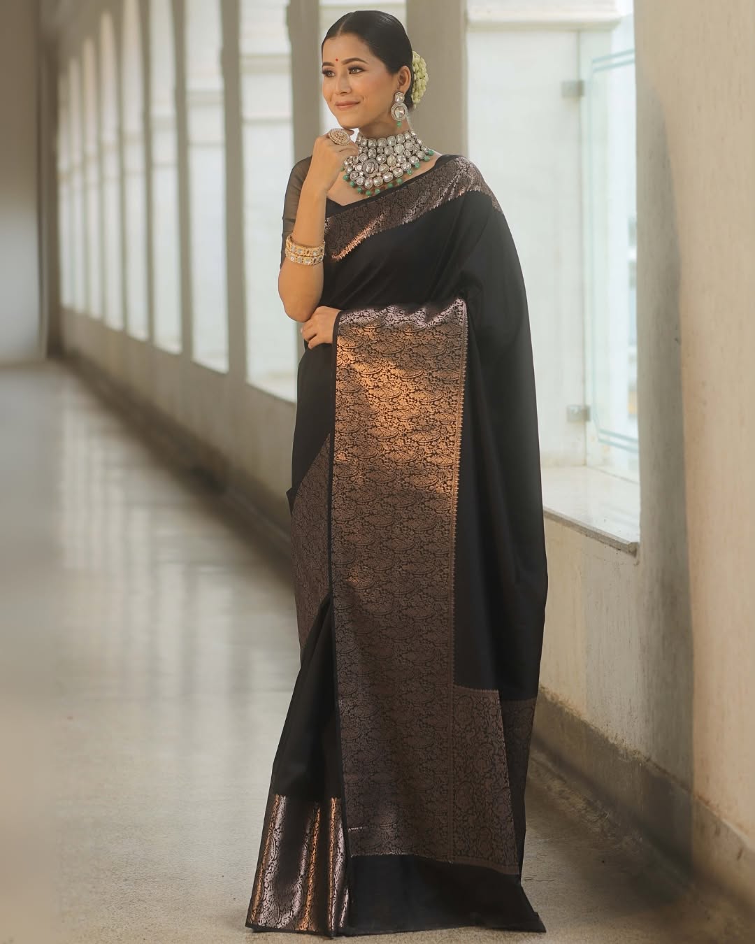 Beauteous Black Soft Silk Saree With Twirling Blouse Piece - Surats Fabric