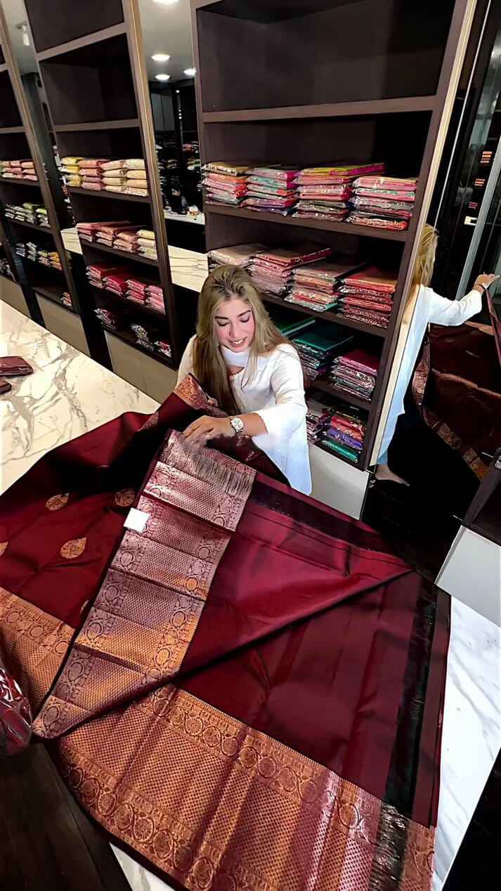 Adorable Wine Soft Silk Saree With Evocative Blouse Piece