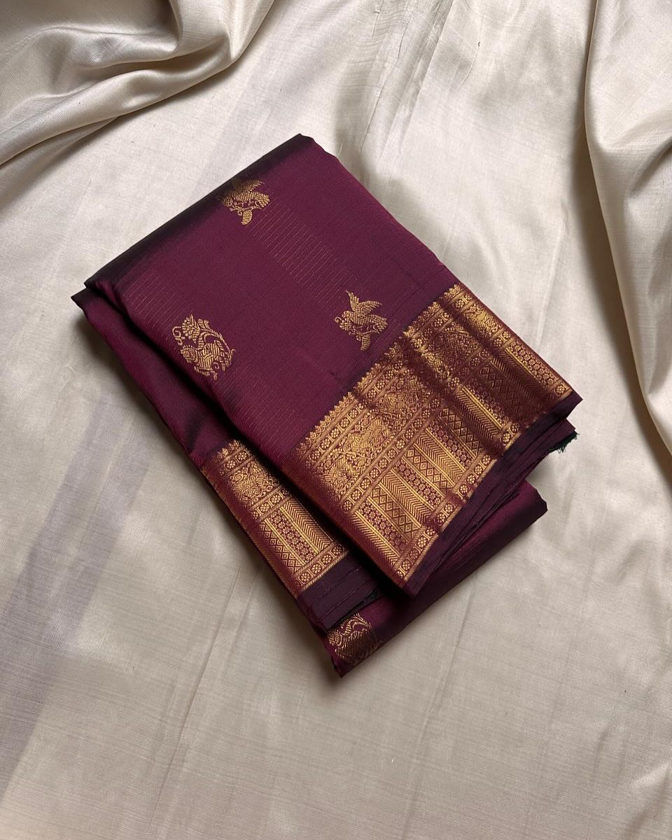 Capricious Pruple Soft Banarasi Silk Saree With Demanding Blouse Piece - Surats Fabric