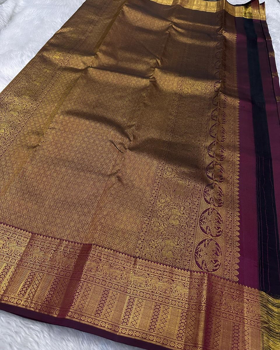 Capricious Pruple Soft Banarasi Silk Saree With Demanding Blouse Piece - Surats Fabric