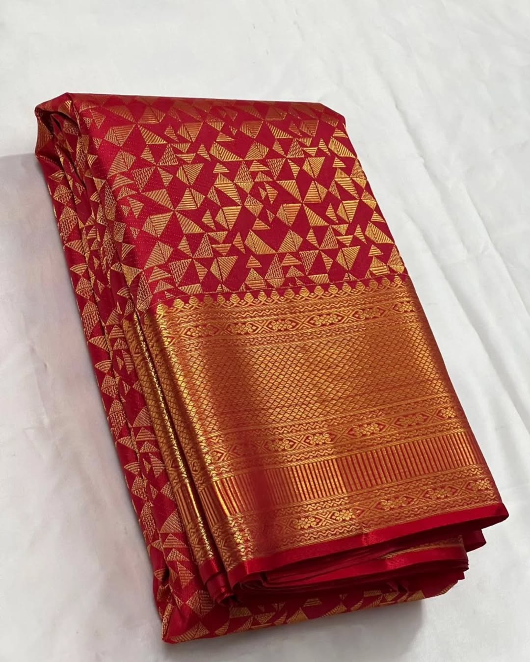 Captivating Red Soft Banarasi Silk Saree With Prodigal Blouse Piece - Surats Fabric