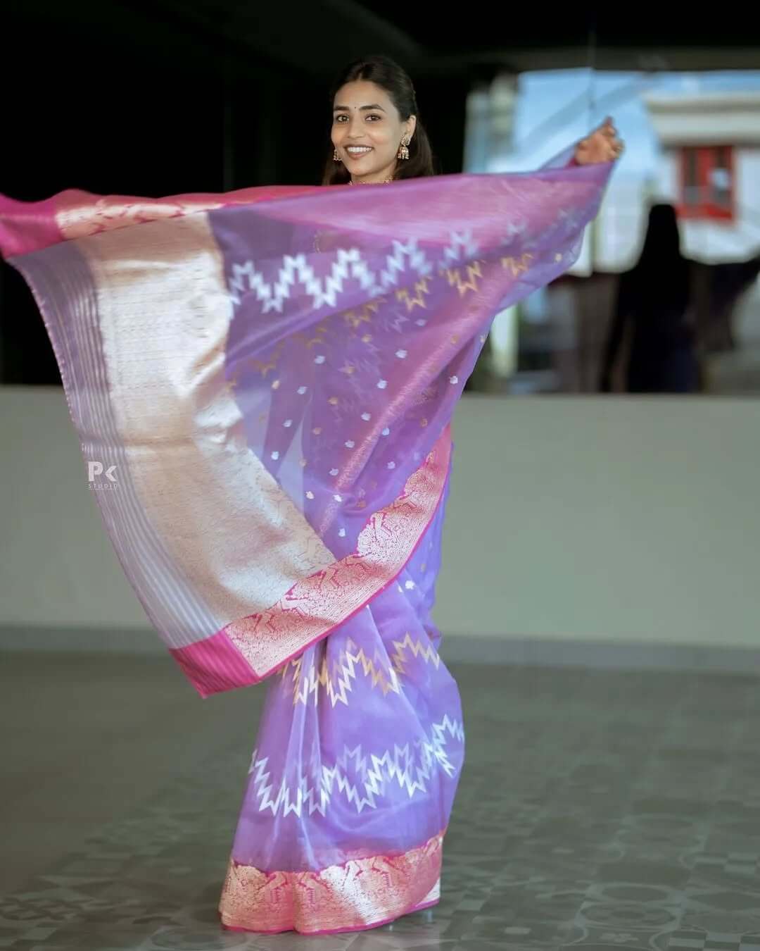 Alluring Lavender Cotton Silk Saree With Stylish Blouse Piece - Surats Fabric