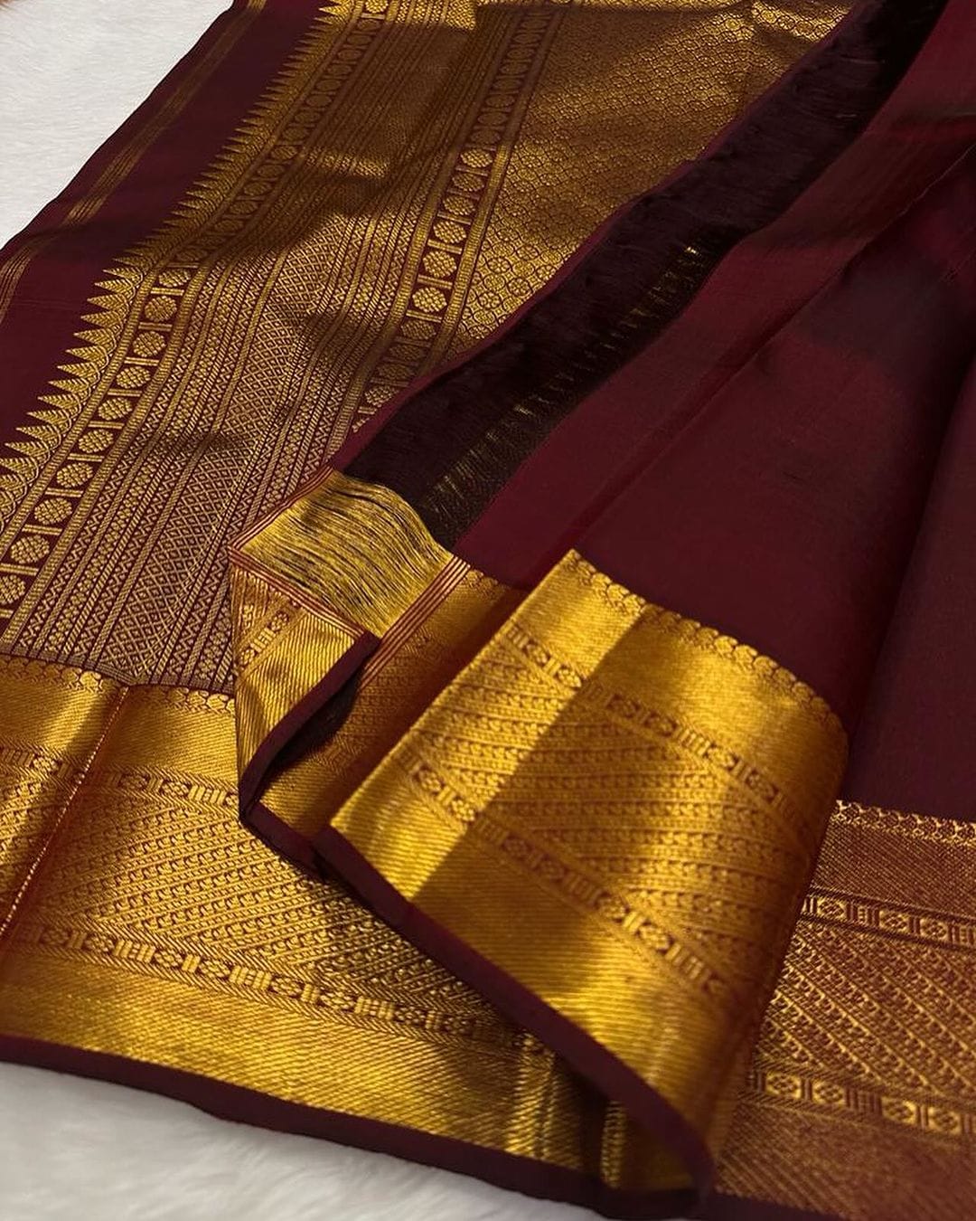 Aplomb Wine Soft Silk Saree With Vivacious Blouse Piece - Surats Fabric