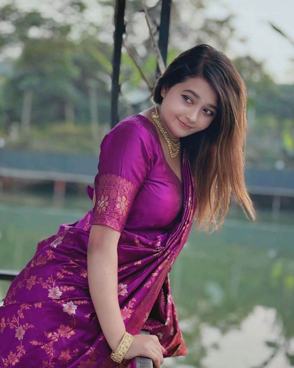 Bewitching Purple Soft Silk Saree With Groovy Blouse Piece - Surats Fabric