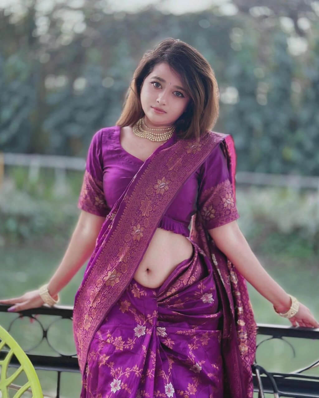 Bewitching Purple Soft Silk Saree With Groovy Blouse Piece - Surats Fabric
