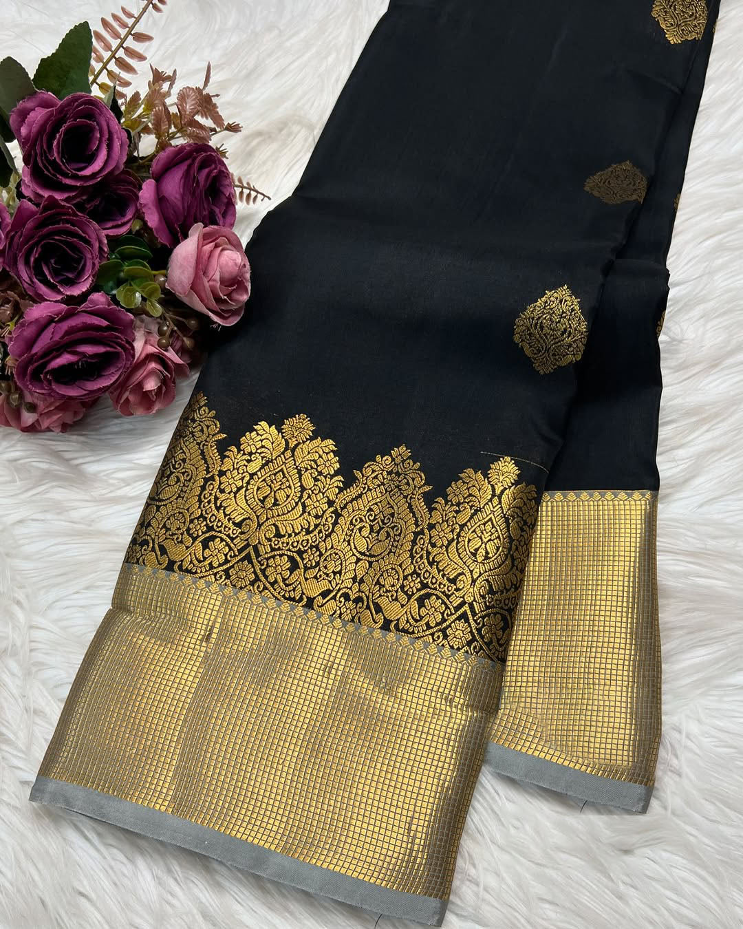 Beleaguer Black Soft Banarasi Silk Saree With Forbearance Blouse Piece - Surats Fabric