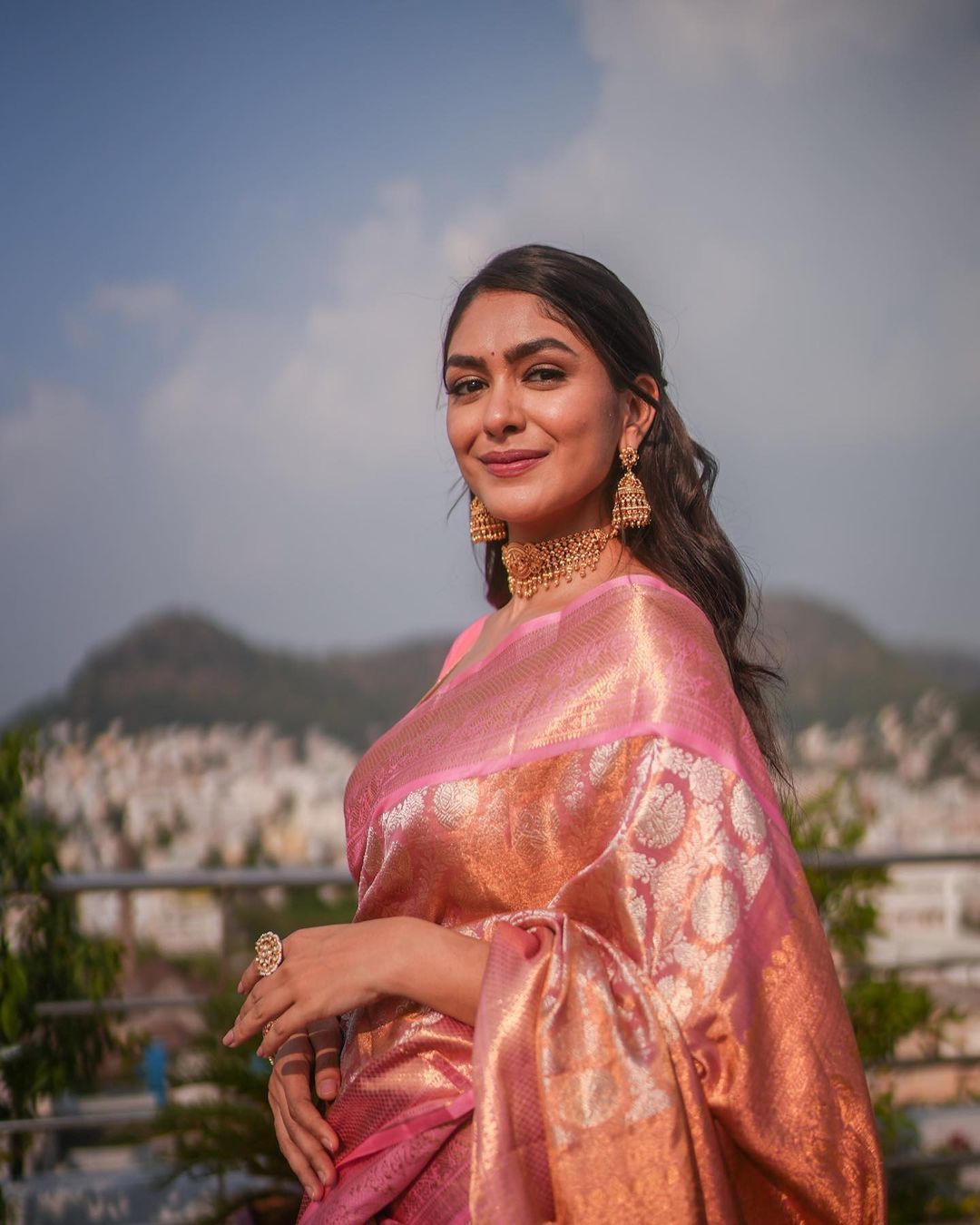 Attractive Pink Soft Banarasi Silk Saree With Impressive Blouse Piece - Surats Fabric