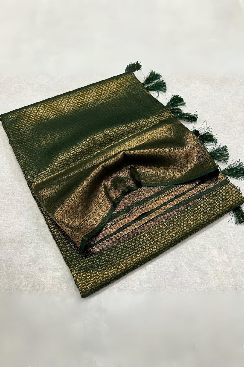 Attractive Dark Green Kanjivaram Silk Saree With Invaluable Blouse Piece - Surats Fabric