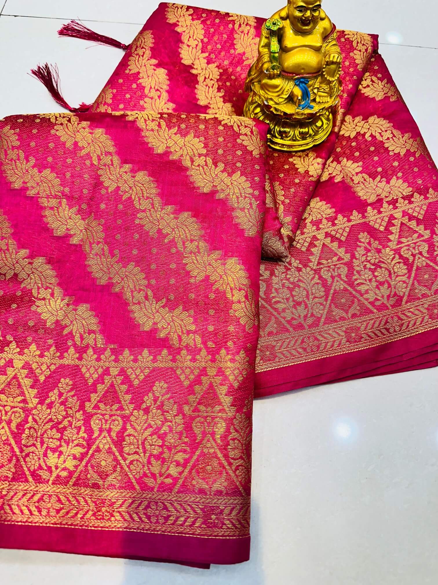 Captivating Dark Pink Organza Silk Saree With Smart Blouse Piece - Surats Fabric