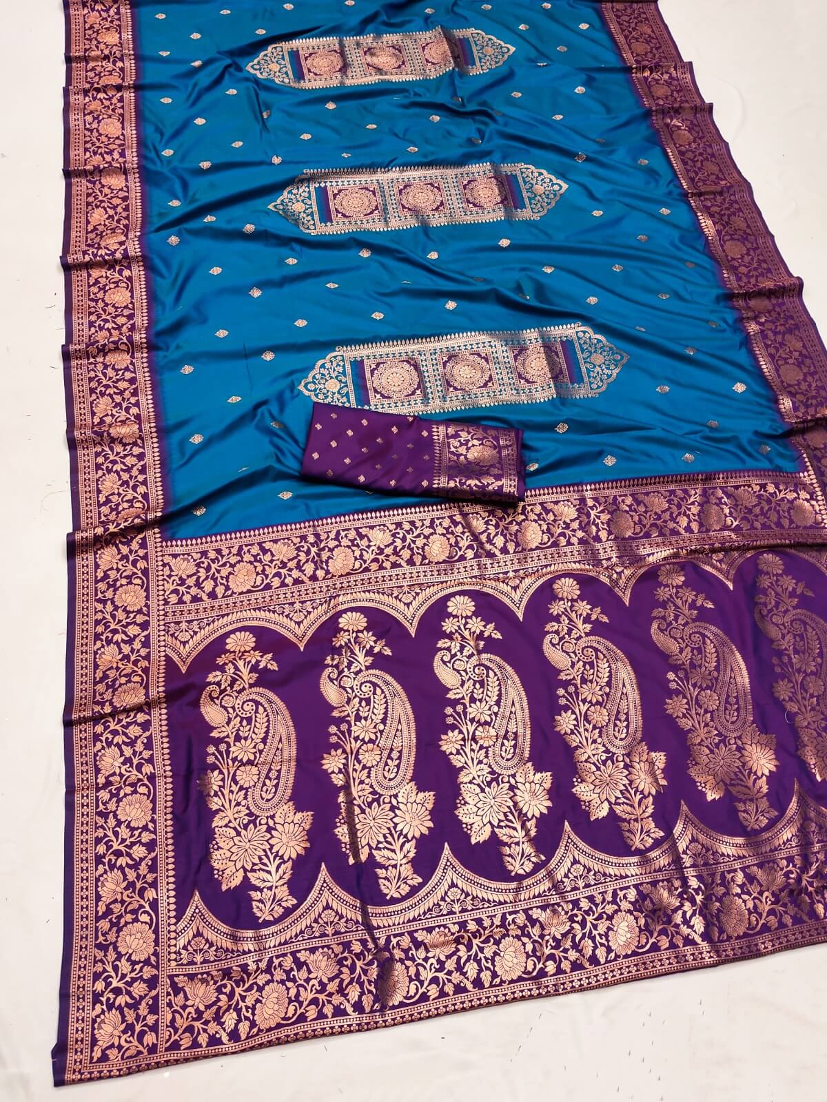 Beauteous Firozi Soft Banarasi Silk Saree With Imaginative Blouse Piece - Surats Fabric