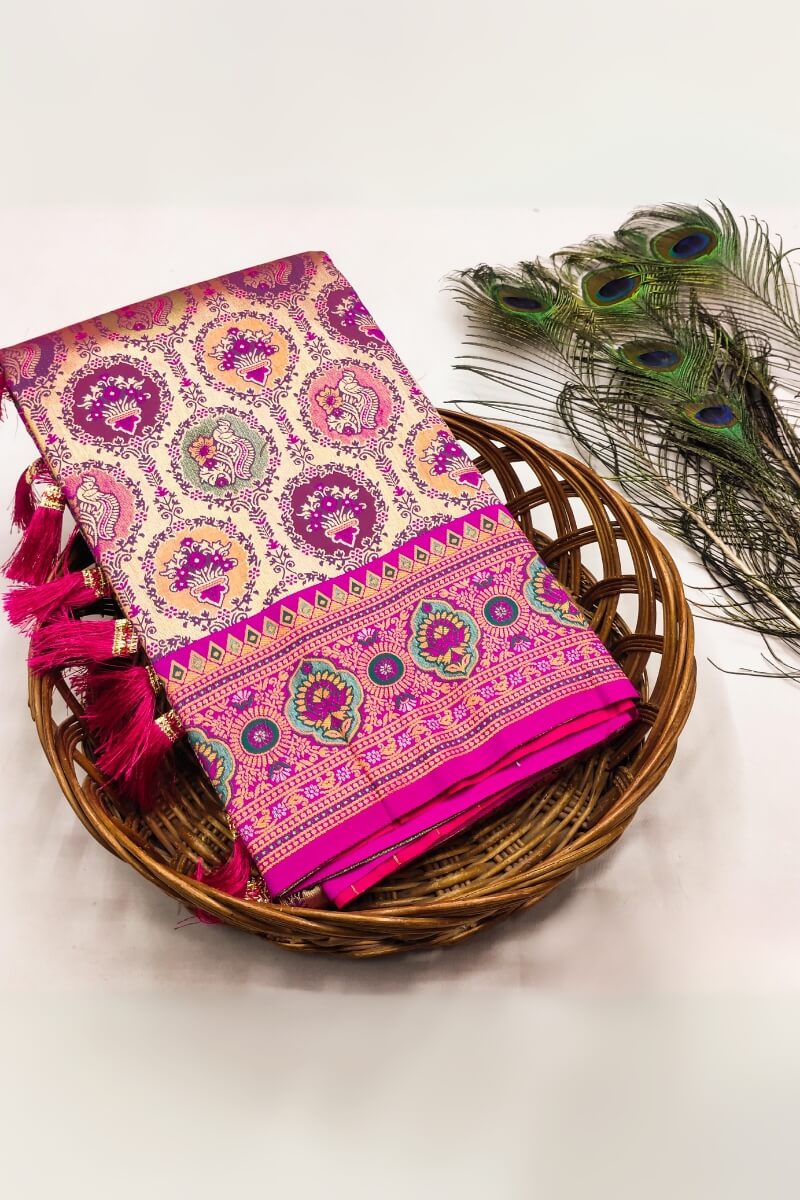Blissful Dark Pink Kanjivaram Silk Saree With Engrossing Blouse Piece - Surats Fabric