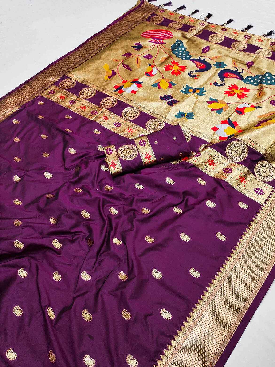 Alluring Purple Paithani Silk Saree With Sonorous Blouse Piece