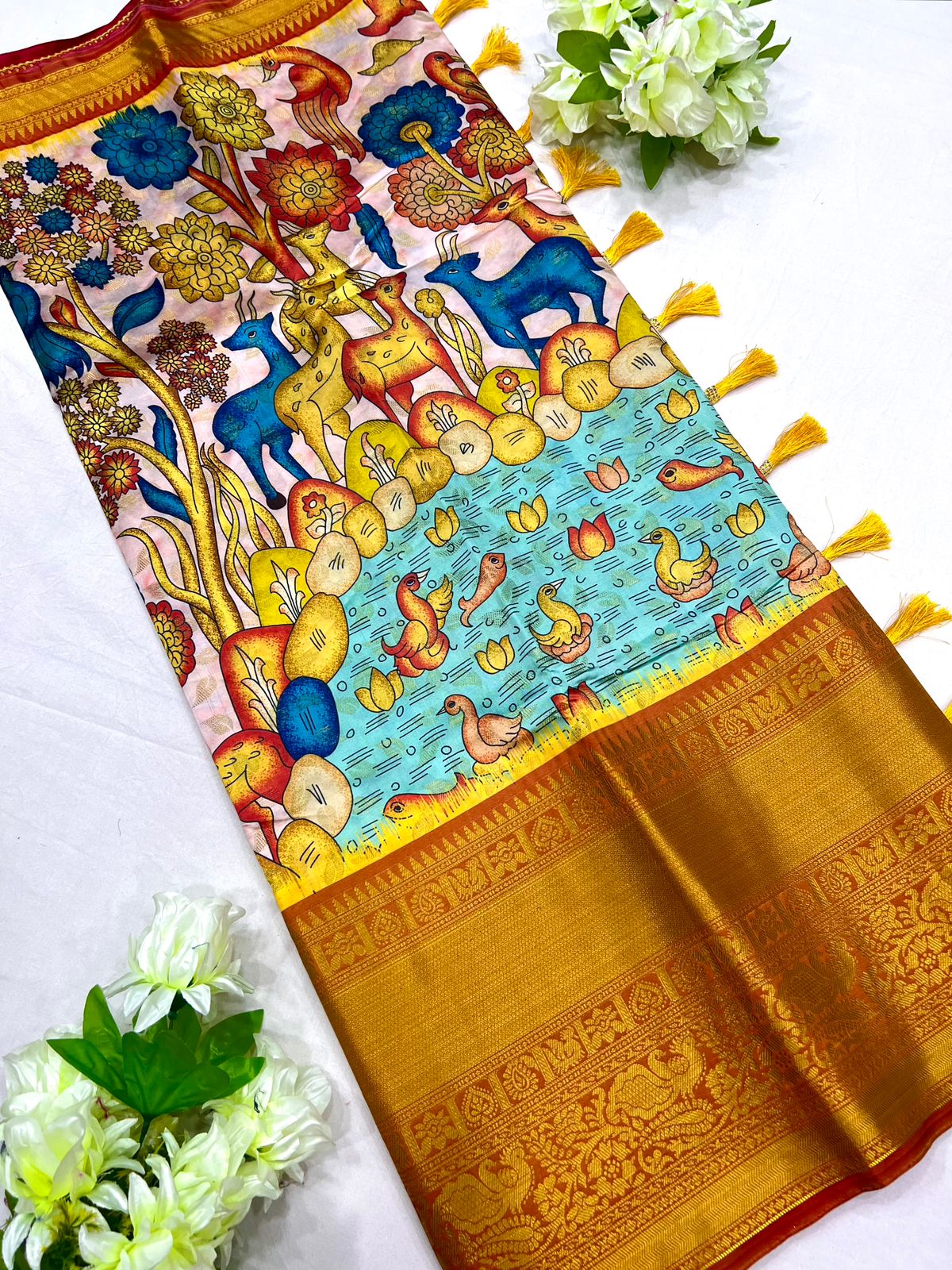Arresting Beige Kalamkari Printed Saree With Impressive Blouse Piece - Surats Fabric