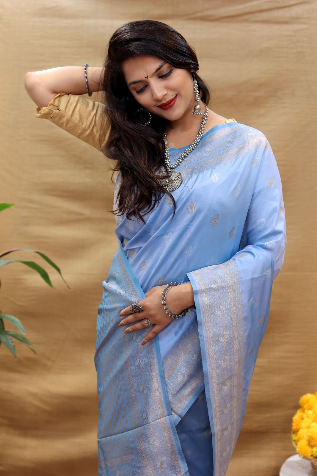 Blissful Grey Soft Banarasi Silk Saree With Inspiring Blouse Piece - Surats Fabric