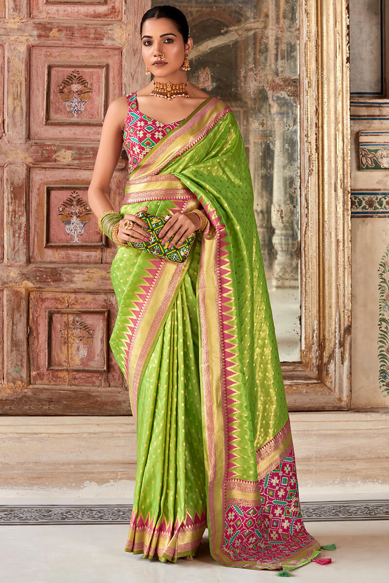 Arresting Green Soft Banarasi Silk Saree With Ravishing Blouse Piece - Surats Fabric