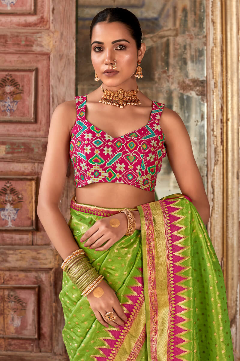 Arresting Green Soft Banarasi Silk Saree With Ravishing Blouse Piece - Surats Fabric
