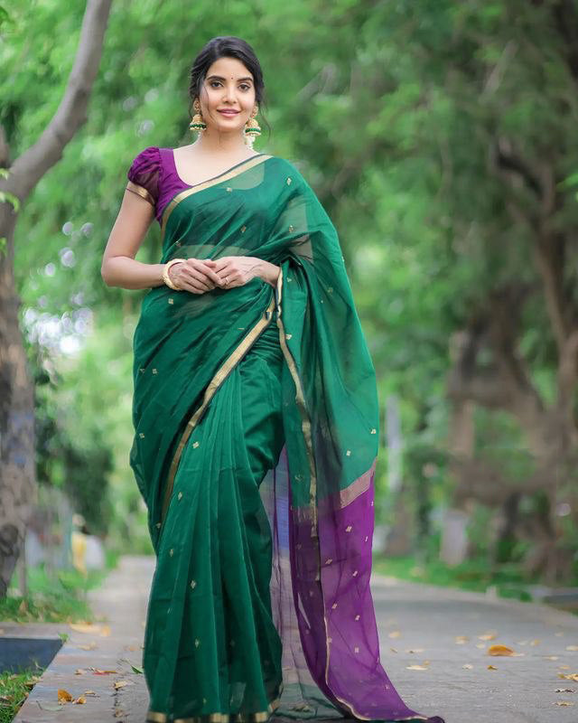 Attractive Green Cotton Silk Saree With Flaunt Blouse Piece - Surats Fabric